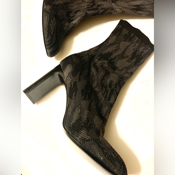 ♦️ Rag & Bone Stretch Fabric Sock Booties Dark Grey Camo like Print Size 40 - Picture 2 of 12